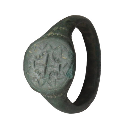 Medieval Time of Crusader Knights bronze ring with templar cross in star